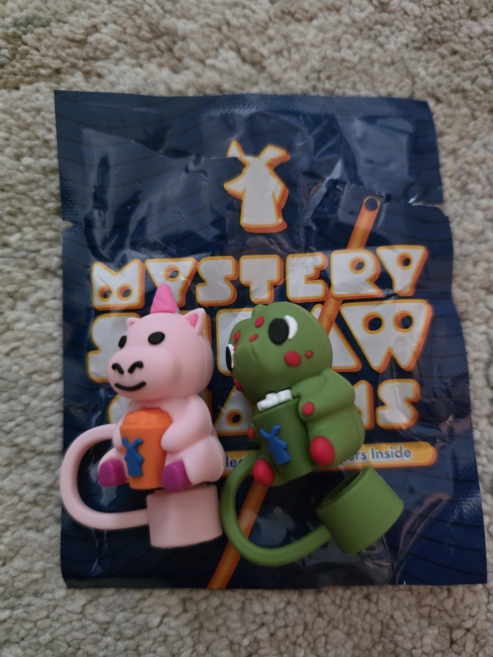 Dutch Bros Straw Topper Set